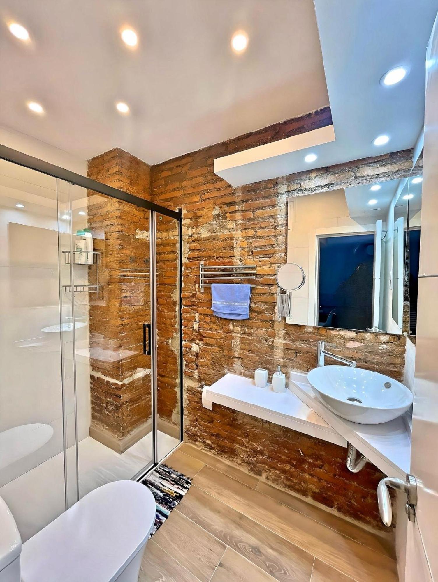 Excellent Location Malaga Centro Historico 2 Bed Flat Leilighet Eksteriør bilde
